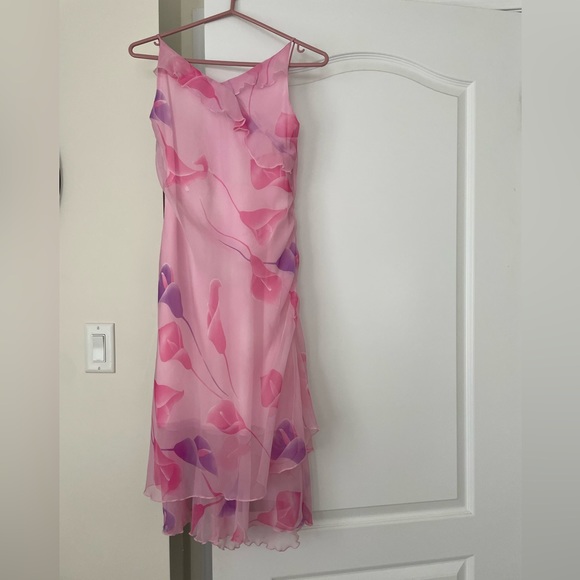 Dresses & Skirts - Y2K Pink Ruffled Dress